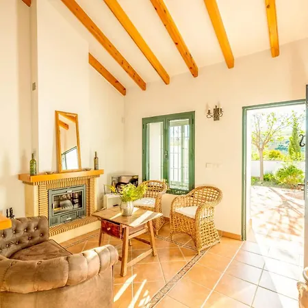 Holiday home Casa Julia By Rosas Cantares Pizarra